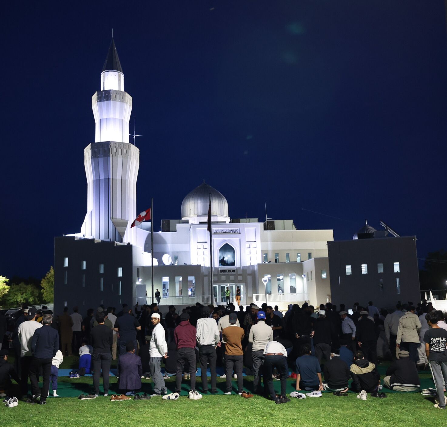 Funeral mosque outside.JPG